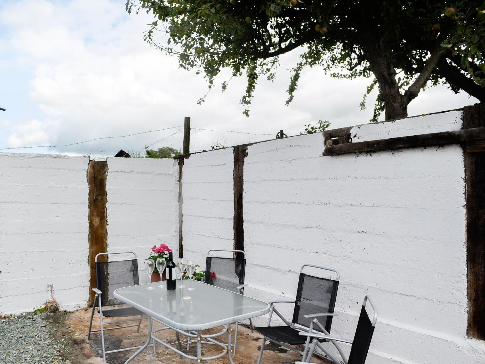 Hillside Cottage Hanmer Exterior foto