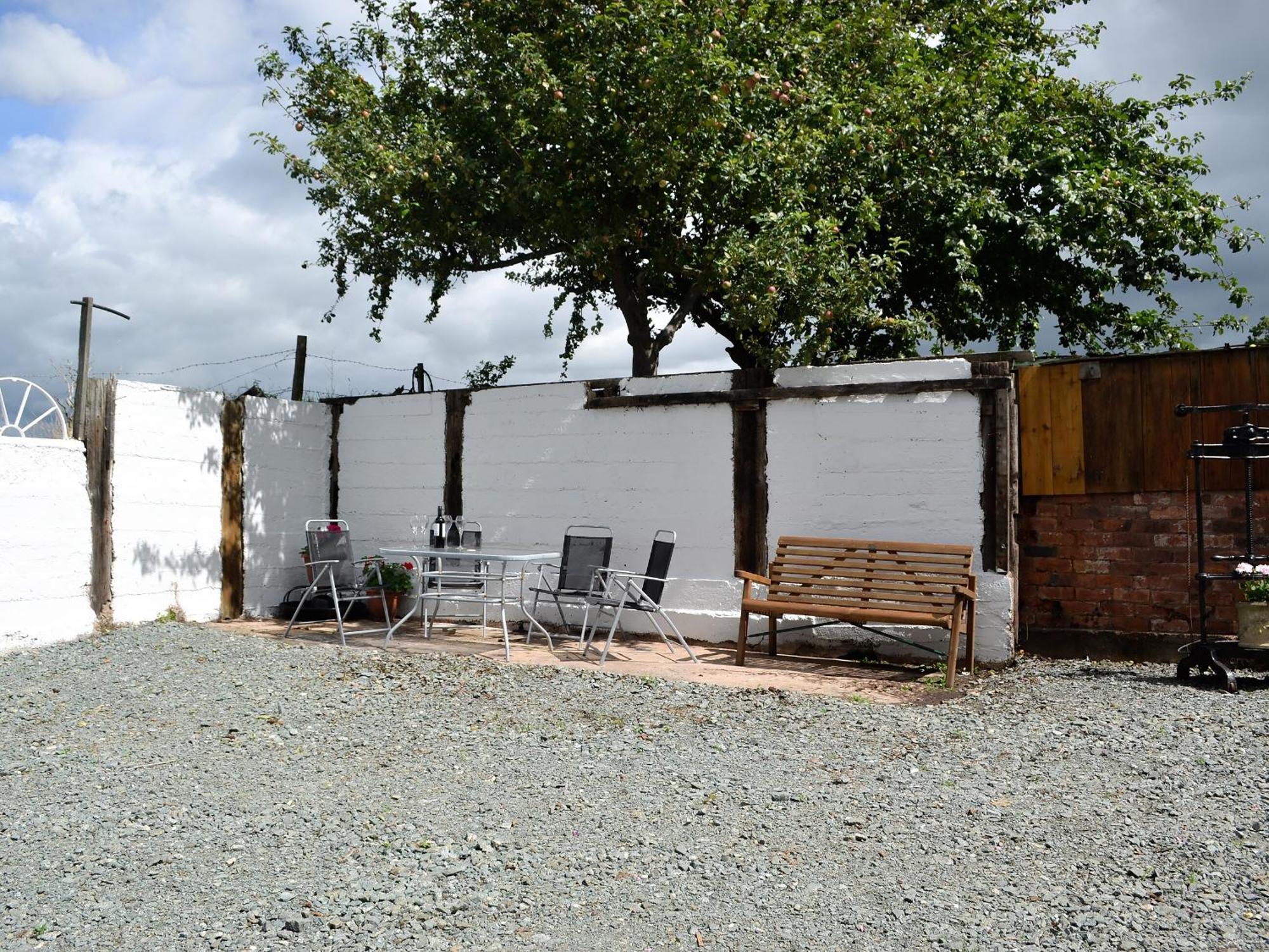 Hillside Cottage Hanmer Exterior foto